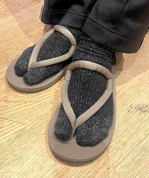 mont-bell(モンベル)の「【別注】mont-bell / スリップオンサンダル 25SS (WOMEN 22.0~24.5cm)(サンダル・レディース・ブラウン系その他4・X-SMALL/SMALL)」の3枚目の写真