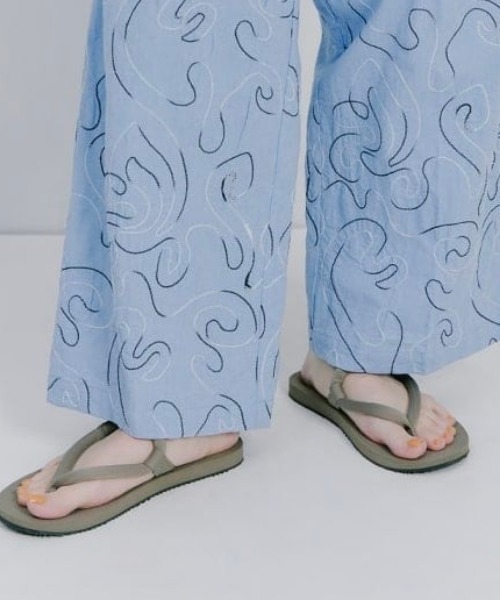 mont-bell(モンベル)の「【別注】mont-bell / スリップオンサンダル 25SS (WOMEN 22.0~24.5cm)(サンダル・レディース・ブラウン系その他4・X-SMALL/SMALL)」の4枚目の写真