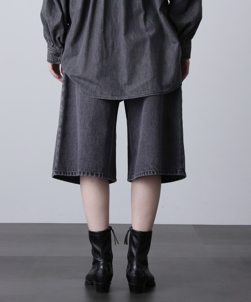 ROSE BUD（ローズバッド）の「(GENE HEAVENS)バミューダ ハーフ デニム パンツ（デニムパンツ・レディース・ブルー/ブラック・S/M/L）」の9枚目の写真