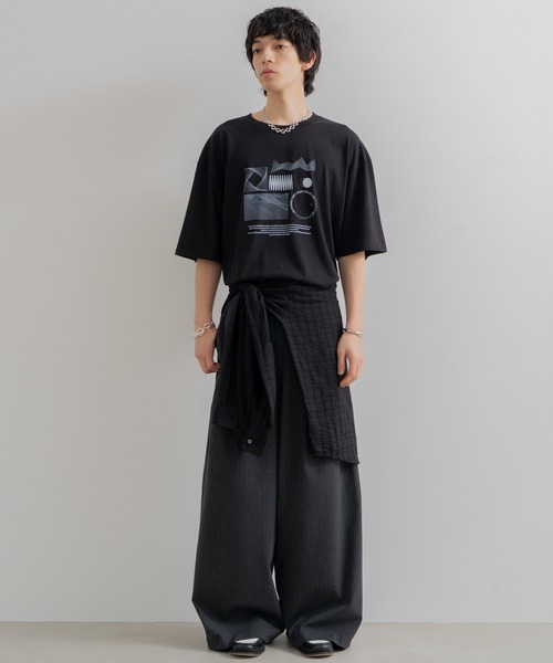 Geometric design T-shirt / ジオメトリックデザインTシャツ（T