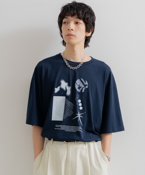 Geometric design T-shirt / ジオメトリックデザインTシャツ（T
