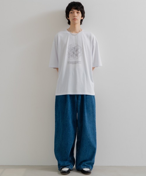 SINSS（シンス）の「Geometric design T-shirt / ジオメトリックデザインTシャツ（Tシャツ/カットソー・メンズ・C/D/E/F/A/H/B/G/I・SMALL/MEDIUM/LARGE/X-SMALL/XX-SMALL）」の15枚目の写真