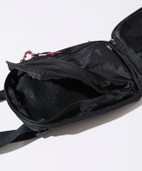 NANGA(ナンガ)の「NANGA/ナンガ NANGA × SPEAKEASY/ナンガ × スピークイージー/MULTI POUCH/マルチポーチ/ショルダーバッグ(ショルダーバッグ・メンズ・カーキ/ブラック/ベージュ系・ONE SIZE)」の11枚目の写真