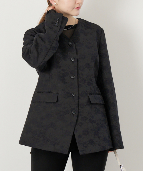 未使用✨25SS イエナ BALLI シェイプジャケット 花柄 イタリア生地 IENA（イエナ）の「BALLI シェイプジャケット（ノーカラージャケット
