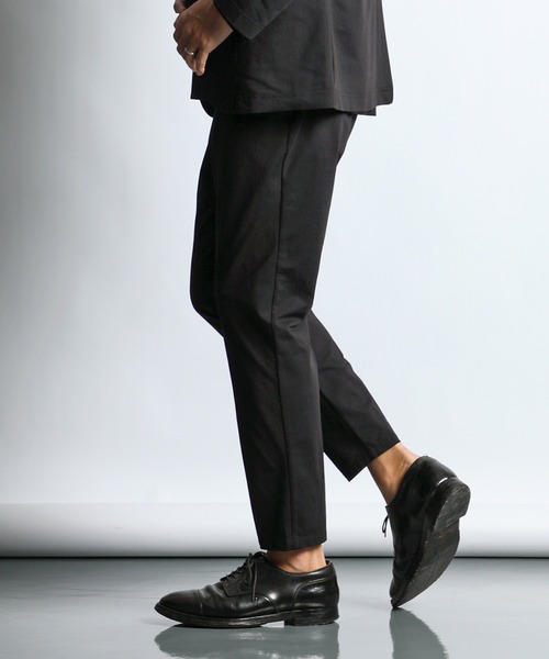 The DUFFER of ST.GEORGE（ザダファーオブセントジョージ）の「TECHNICAL MESH SET UP BASIC FIT SLACKS：セットアップ テクニカルメッシュ ベーシックスラックス（スラックス・メンズ・ブラック/チャコールグレー・SMALL/X-LARGE/LARGE/MEDIUM）」の11枚目の写真