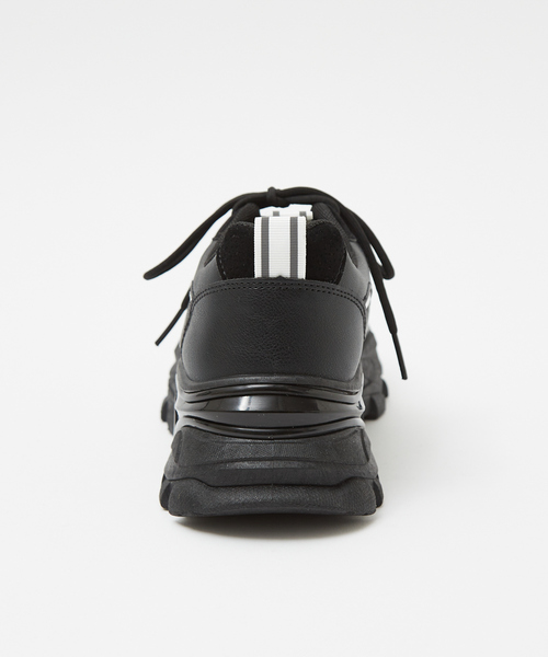 Au BANNISTER（オゥバニスター）の「【販売店舗限定】厚底/軽量 メタリックポイント スニーカー（スニーカー・レディース・ブラック/ホワイト・S/M/L/LL）」の10枚目の写真