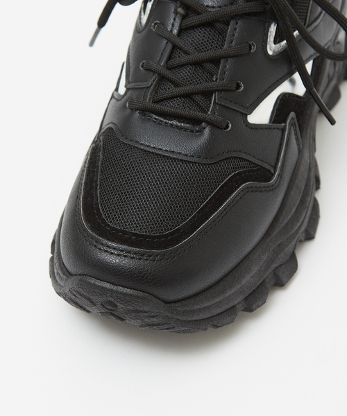 Au BANNISTER（オゥバニスター）の「【販売店舗限定】厚底/軽量 メタリックポイント スニーカー（スニーカー・レディース・ブラック/ホワイト・S/M/L/LL）」の15枚目の写真