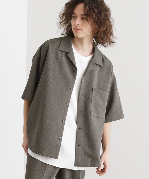 tk.TAKEO KIKUCHI(ティーケータケオキクチ)の「◆【セットアップ対応】テッククレープシャツ(シャツ/ブラウス・メンズ・チャコールグレー/ライトベージュ/ブラック/ブルー・04/03/02/01)」の1枚目の写真