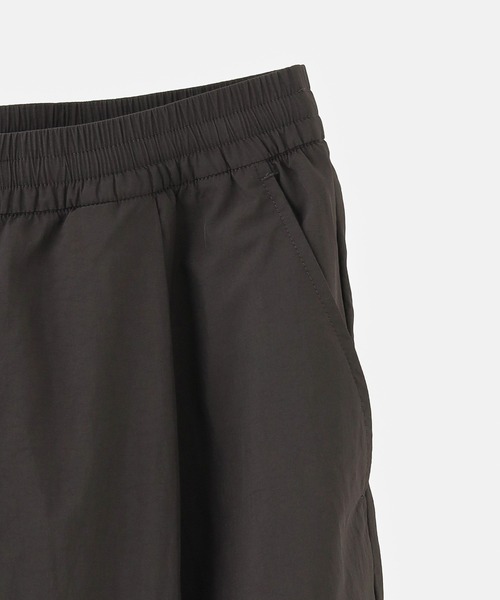 NEW BALANCE(ニューバランス)の「NEW BALANCE MET24 Relax Pants AWP55000(その他パンツ・メンズ・ブラック/オリーブ・M/S)」の7枚目の写真