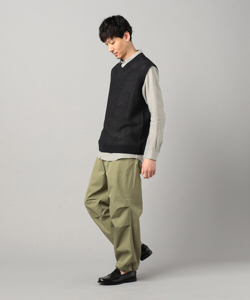 COMME CA MEN(コムサメン)の「ペーパーヤーン透かし編み ベスト(ニット/セーター・メンズ・チャコールグレー/ホワイト/ブラック・L/M)」の11枚目の写真
