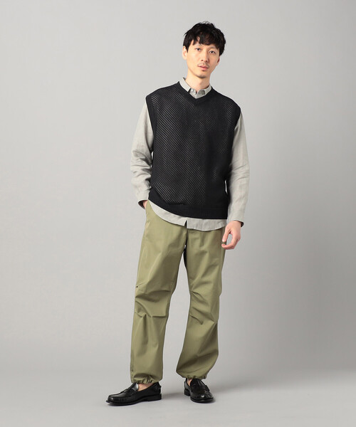 COMME CA MEN(コムサメン)の「ペーパーヤーン透かし編み ベスト(ニット/セーター・メンズ・チャコールグレー/ホワイト/ブラック・L/M)」の12枚目の写真