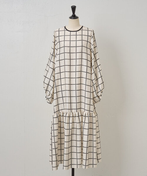 LIVETART（リヴェタート）の「《LIVETART》ウィンドペンギャザーワンピース（ワンピース・レディース・アイボリー・FREE）」の13枚目の写真