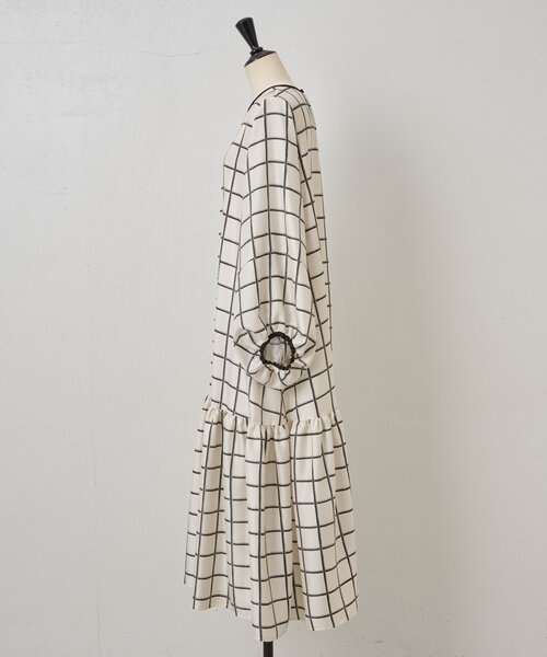 LIVETART（リヴェタート）の「《LIVETART》ウィンドペンギャザーワンピース（ワンピース・レディース・アイボリー・FREE）」の10枚目の写真