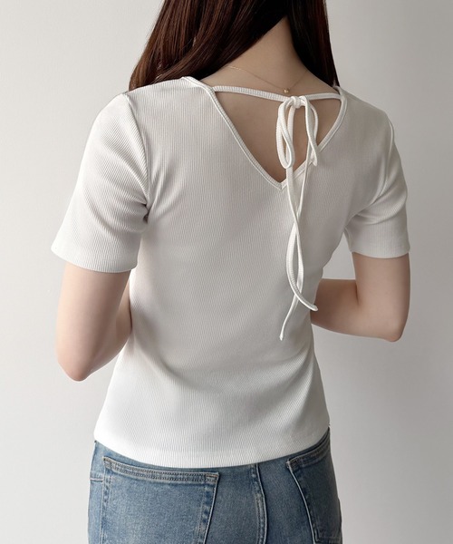 mipiarl（ミピアール）の「バックリボンリブトップス（Tシャツ/カットソー・レディース・ブラック/ホワイト・SMALL/MEDIUM/LARGE）」の2枚目の写真