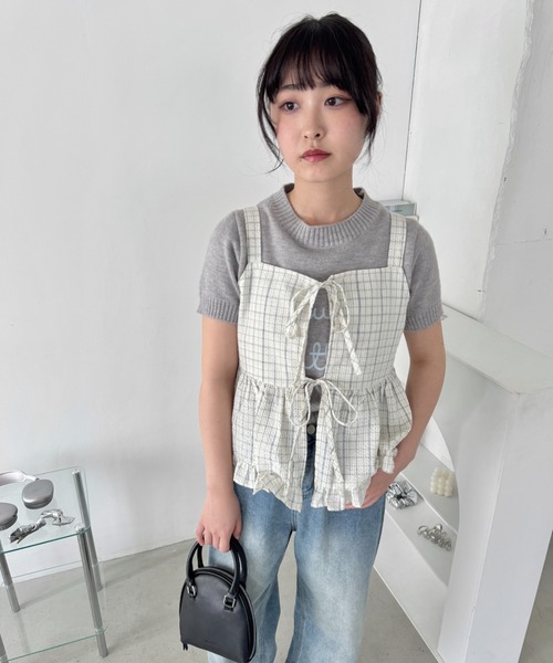 Loueme（ルエム）の「ダブルリボンチェックフリルキャミソール（キャミソール・レディース・アイボリー/オフホワイト・FREE）」の6枚目の写真