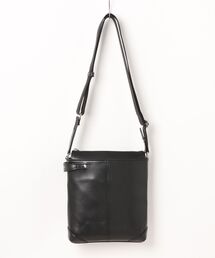 ultima TOKYO（ウルティマトーキョー）の「ショルダーバッグ ultima TOKYO バート タテ型 牛革（ショルダーバッグ）」