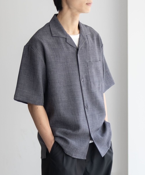 URBAN COLLECTION(アーバンコレクション)の「URBANCOLECTION エアリネンオーバーサイズシャツ(シャツ/ブラウス・メンズ・チャコールグレー/ベージュ/ライトグレー・S/M/L/XL)」の4枚目の写真