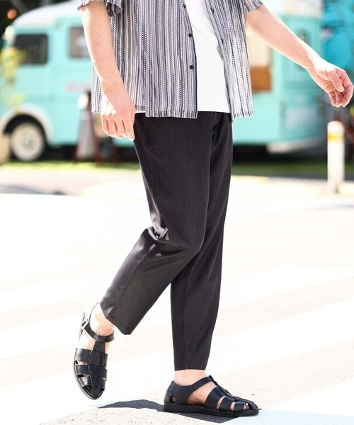a.v.v(アーヴェヴェ)の「【接触冷感】スマートシャンブレーセミルーズパンツ アンクル丈(その他パンツ・メンズ・ネイビー/ブラック/チャコールグレー・50/48/46/52/44)」の4枚目の写真
