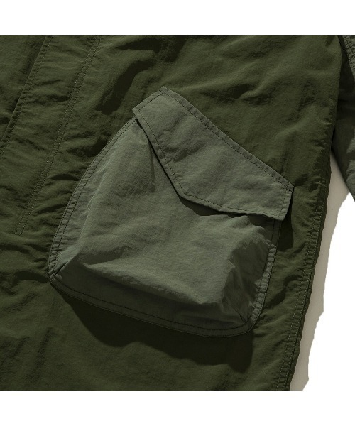 UNFRM OUTDOOR STANDARD（ユニフォームアウトドアスタンダード）の「UNFRM OUTDOOR STANDARD PACKABLE RIPSTOP BALCOLLAR COAT (ユニフォーム アウトドアスタンダード パッカブル リップストップ バルカラーコート)（その他アウター・メンズ・オリーブ・X-LARGE/LARGE）」の11枚目の写真