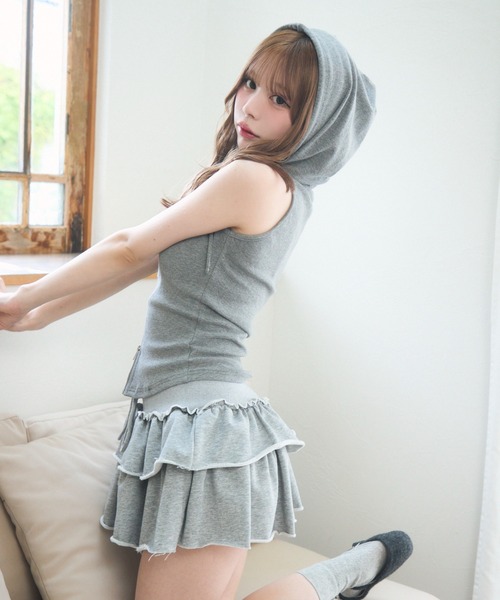 TITTY&CO.(ティティーアンドコー)の「ノースリーブダブルジップフーディ(パーカー・レディース・チャコールグレー/ホワイト/ベージュ/グレー・FREE)」の6枚目の写真