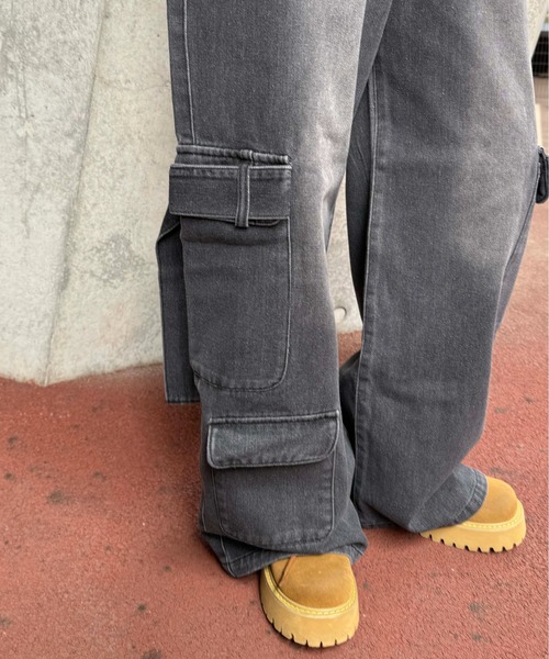 sedacle（セダクル）の「メニ―ポケットデニムカーゴパンツ（カーゴパンツ・メンズ・ブラック/インディゴブルー・SMALL/MEDIUM/LARGE）」の4枚目の写真