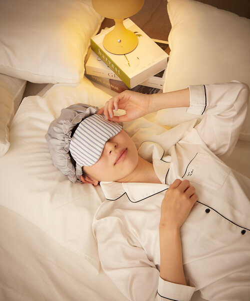 BIRTHDAY BAR（バースデイバー）の「【SILKUU シルクゥ】Silk Eye Mask  アイピローマスク（その他ルームウェア・レディース・グレー/ピンク・0）」の10枚目の写真