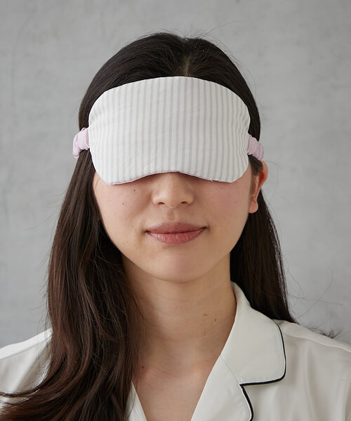 BIRTHDAY BAR（バースデイバー）の「【SILKUU シルクゥ】Silk Eye Mask  アイピローマスク（その他ルームウェア・レディース・グレー/ピンク・0）」の3枚目の写真