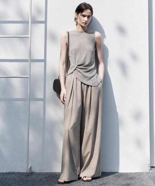 tageechita（タジチタ）の「【tageechita】リネン混 デザインタック ノースリーブニットトップス（Tシャツ/カットソー・レディース・アッシュグレー・S/M/L）」の3枚目の写真