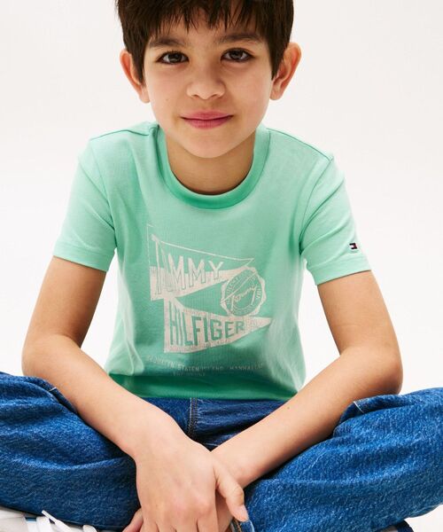 TOMMY HILFIGER（トミーヒルフィガー）の「BOYS テクスチャードグラフィックショートスリーブTシャツ（Tシャツ/カットソー・キッズ・レッド/ネイビー/ライトグリーン/ホワイト・160cm/130cm/150cm/140cm）」の17枚目の写真