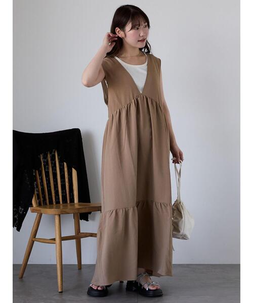 ehka sopo(エヘカソポ)の「Vネックノースリーブワンピース(ワンピース・レディース・モカ/キナリ/ブラック・F)」の22枚目の写真