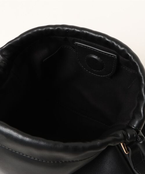 A.P.C.（アーペーセー）の「SAC NINON MINI（トートバッグ・レディース・ブラック/オリーブ・ONESIZE）」の5枚目の写真