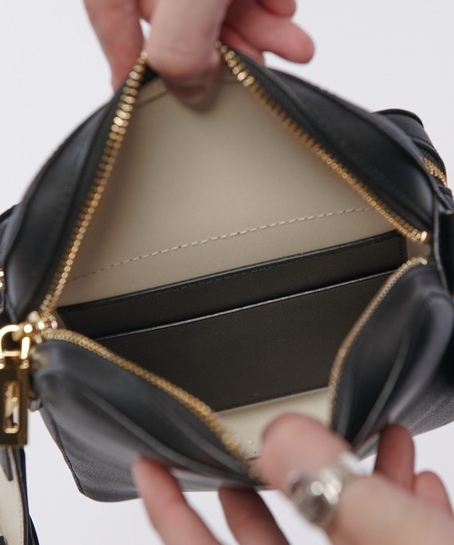 Lui's（ルイス）の「ダブルポケットショルダーBAG（ショルダーバッグ・メンズ・ブラック/ブラウン/ブラウン系その他・FREE）」の6枚目の写真