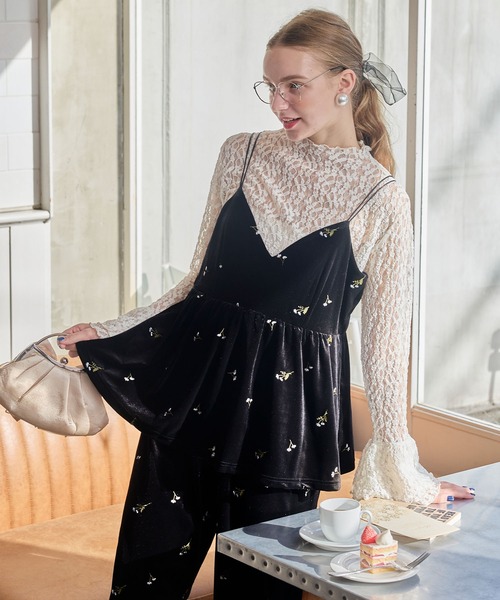 セール】【BONLECILL noir】ショルダーリボンペプラム切替フラワー刺繍