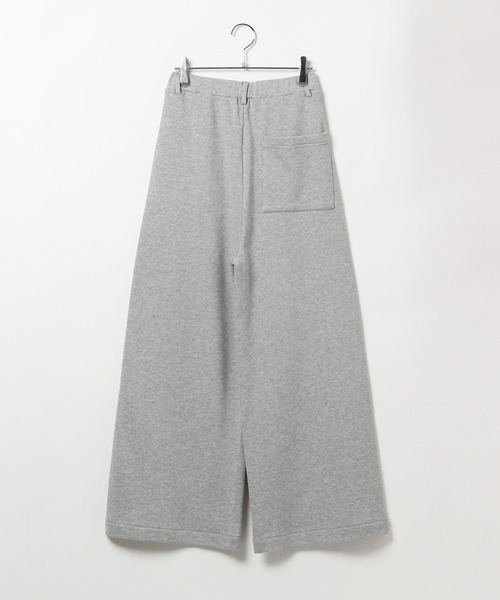 LEPSIM(レプシィム)の「タックスウェットパンツAW 571645(スウェットパンツ・レディース・ピンク/ライトブラウン/グレー/ブラック・FREE)」の5枚目の写真