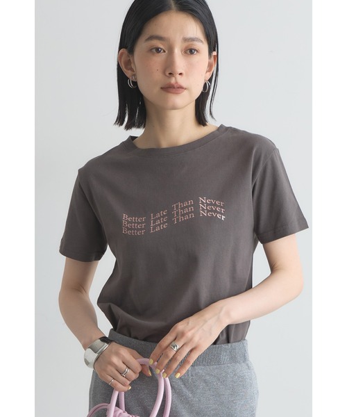&. NOSTALGIA(アンドドットノスタルジア)の「コンパクト箔ロゴTシャツ(Tシャツ/カットソー・レディース・ブラック/レッド/ピンク・M)」の3枚目の写真