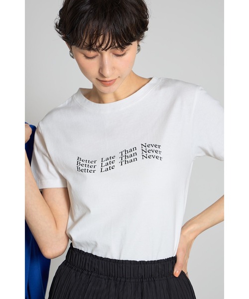 &. NOSTALGIA(アンドドットノスタルジア)の「コンパクト箔ロゴTシャツ(Tシャツ/カットソー・レディース・ブラック/レッド/ピンク・M)」の2枚目の写真