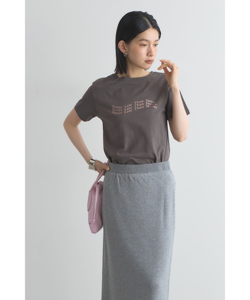 &. NOSTALGIA(アンドドットノスタルジア)の「コンパクト箔ロゴTシャツ(Tシャツ/カットソー・レディース・ブラック/レッド/ピンク・M)」の6枚目の写真