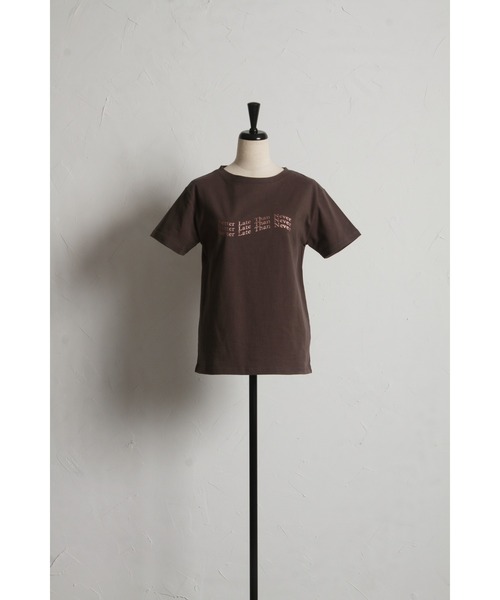 &. NOSTALGIA(アンドドットノスタルジア)の「コンパクト箔ロゴTシャツ(Tシャツ/カットソー・レディース・ブラック/レッド/ピンク・M)」の14枚目の写真