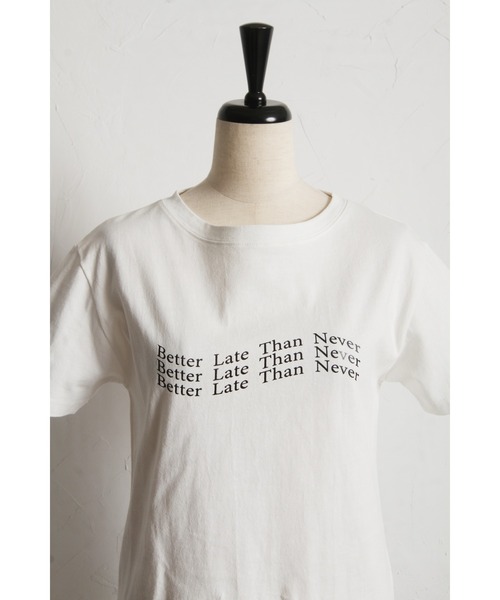 &. NOSTALGIA(アンドドットノスタルジア)の「コンパクト箔ロゴTシャツ(Tシャツ/カットソー・レディース・ブラック/レッド/ピンク・M)」の18枚目の写真