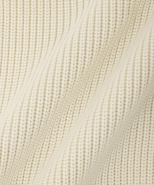 ADAM ET ROPE'（アダムエロペ）の「【WEB限定】・【サステナブル】ウェーブボタンVネックニットジレ（ベスト・レディース・ダークブラウン/ブラック/チャコールグレー/オフホワイト・FREE）」の12枚目の写真