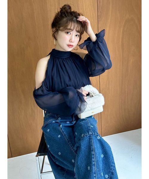 LILY BROWN(リリーブラウン)の「【USAGI ONLINE・ZOZOTOWN限定】エコファーコンビ2wayスマホショルダー(ショルダーバッグ・レディース・アイボリー/ライトグレー/ブラック/ピンクベージュ/ライトブルー・F)」の22枚目の写真