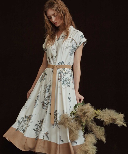 【美品】　新作　15周年Noelaスカーフ柄シャツワンピース 15周年】スカーフ柄シャツワンピース | ロングワンピース