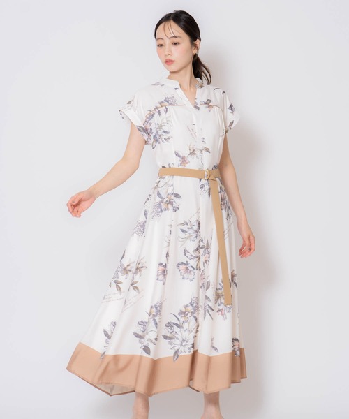 NOELA（ノエラ）の「【15周年】スカーフ柄シャツワンピース（ワンピース・レディース・モカ/ベージュ/サックスブルー・M/S）」の4枚目の写真