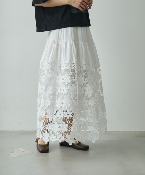 Lunea（ルネア）の「フラワーレースロングスカート（スカート・レディース・ホワイト/ブラック・FREE）」の18枚目の写真