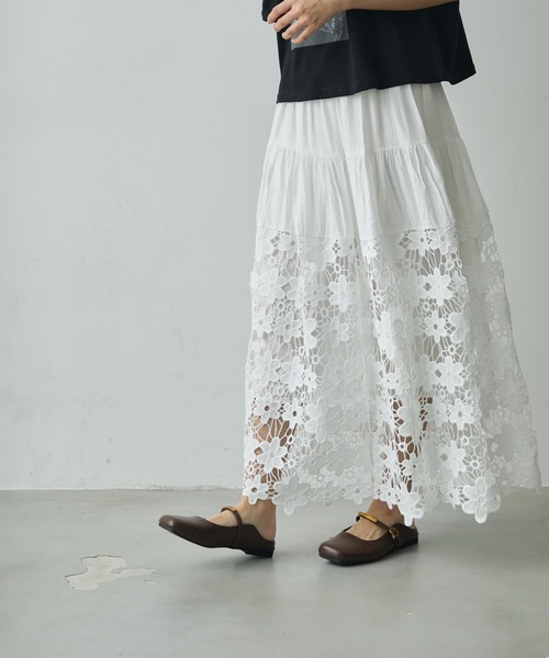 Lunea（ルネア）の「フラワーレースロングスカート（スカート・レディース・ホワイト/ブラック・FREE）」の22枚目の写真