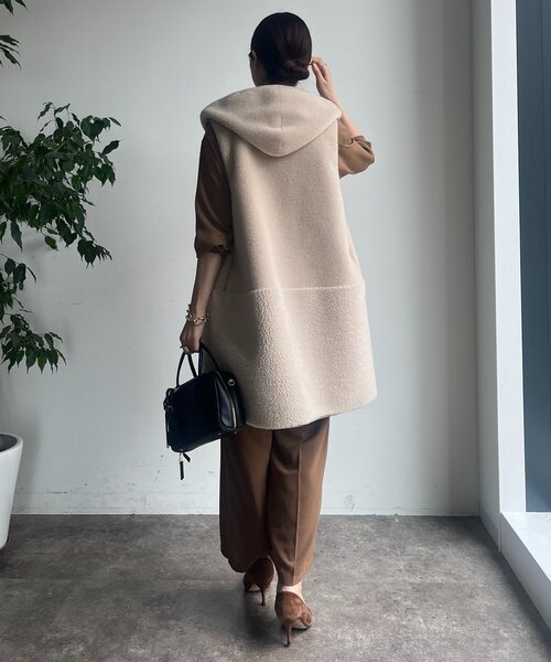 DouDou(ドゥドゥ)の「ボア切替フーディージレ(ベスト・レディース・ブラウン/ベージュ・FREE)」の19枚目の写真