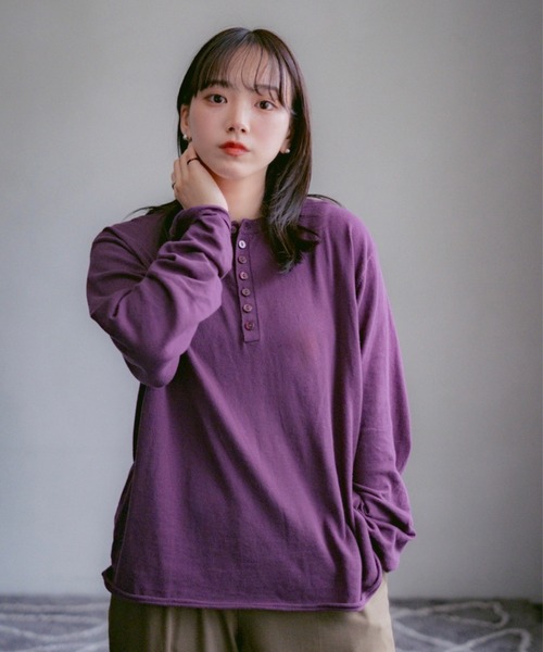 INTER FACTORY（インターファクトリー）の「2/9号室（かおこ&ひろと） - Cotton Henry Neck High-Gauge Knit / コットンハイゲージヘンリーネックニット（ニット/セーター・メンズ・ライトブルー/パープル/ホワイト・MEDIUM/LARGE）」の13枚目の写真