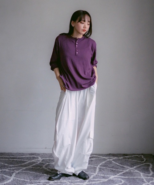 INTER FACTORY（インターファクトリー）の「2/9号室（かおこ&ひろと） - Cotton Henry Neck High-Gauge Knit / コットンハイゲージヘンリーネックニット（ニット/セーター・メンズ・ライトブルー/パープル/ホワイト・MEDIUM/LARGE）」の20枚目の写真