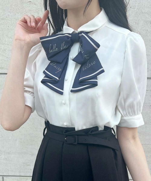 an another angelus(アンアナザーアンジェラス)の「スカーフ風ラッフルリボンタイ付きブラウス(シャツ/ブラウス・レディース・オフホワイト/ライトベージュ・FREE)」の8枚目の写真