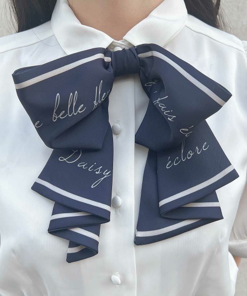 an another angelus(アンアナザーアンジェラス)の「スカーフ風ラッフルリボンタイ付きブラウス(シャツ/ブラウス・レディース・オフホワイト/ライトベージュ・FREE)」の9枚目の写真